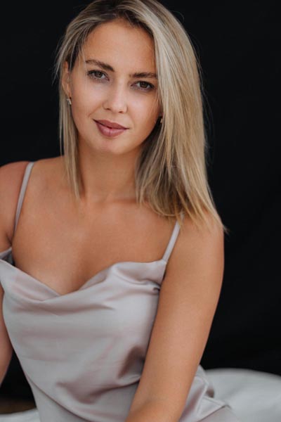 beauty-make-up-šminka-dekolte-modnialmanah