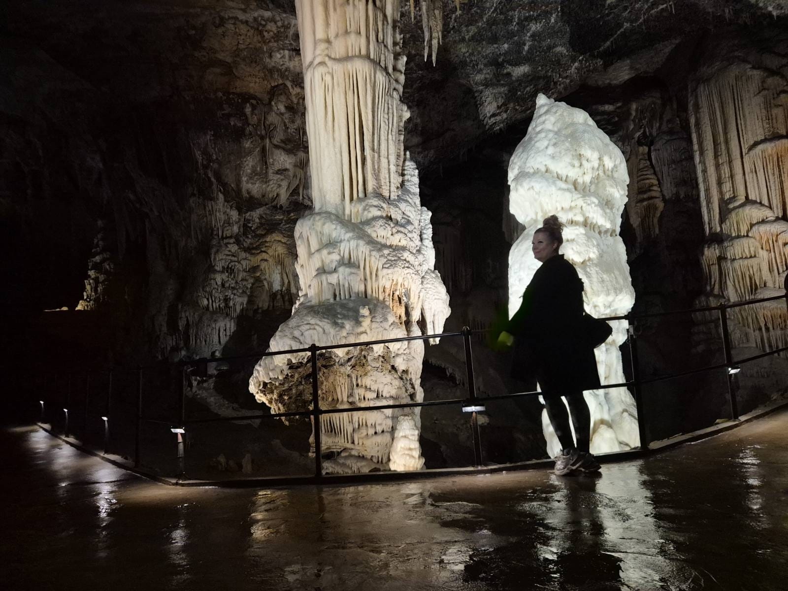 postojnska-jama-lifestyle-hotel-jama-predjamski-grad-izlet-vikend-modnialmanah