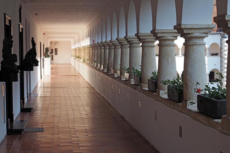 kostanjevica-na-krki-lifestyle-galerija-božidar-jakac-modnialmanah