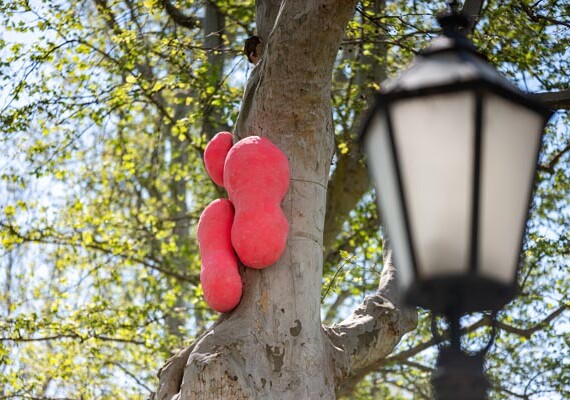 Održiva-umjetnost-u-javnom-prostoru-Oblo-fontana-izlazeceg-sunca-modnialmanah-lifestyle