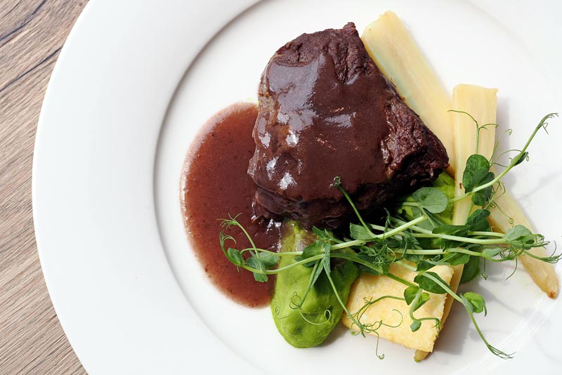 postojnska-jama-lifestyle-hotel-jama-predjamski-grad-izlet-vikend-modnialmanah