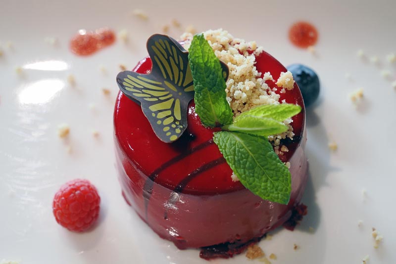 postojnska-jama-lifestyle-hotel-jama-predjamski-grad-izlet-vikend-modnialmanah