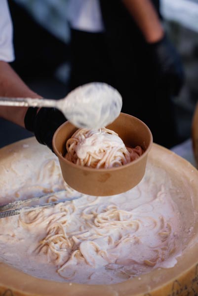 place-market-kvatrić-modnialmanah-gastro