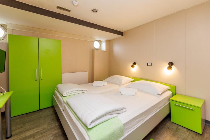 lifestyle-botel-marina-rijeka-modnialmanah