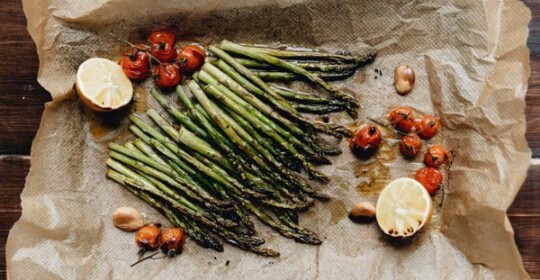 gastro-sezona-šparoge-modnialmanah