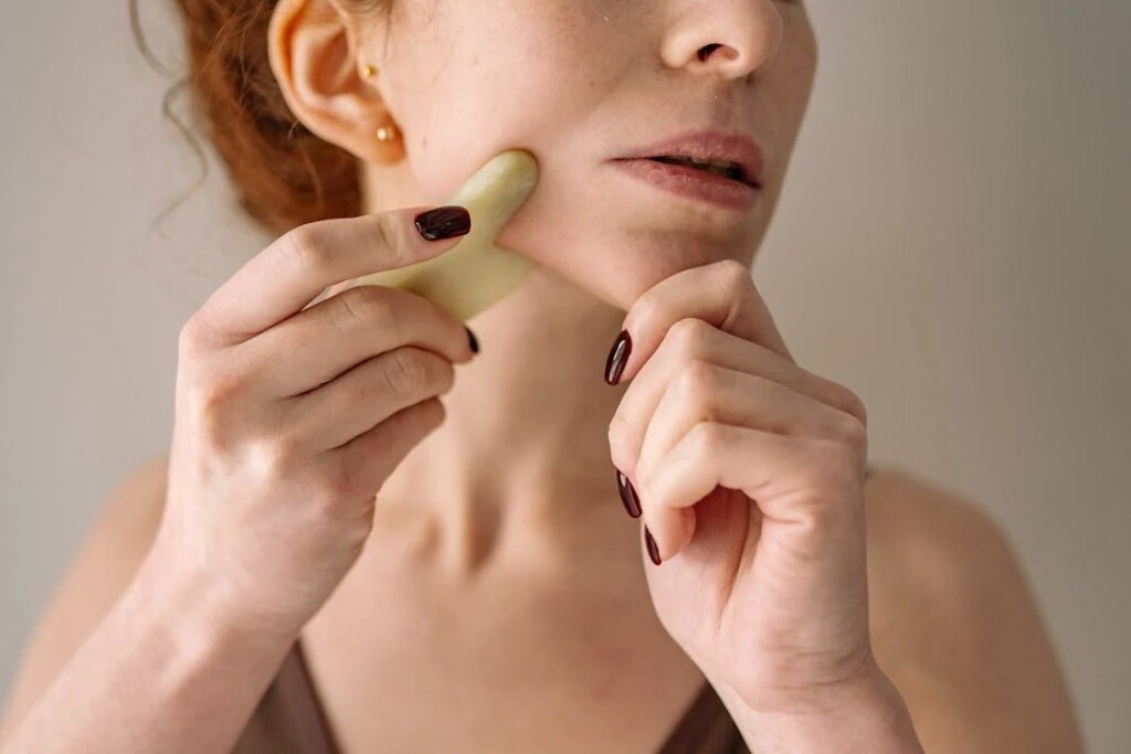 beauty-gua-sha-kamen-modnialmanah