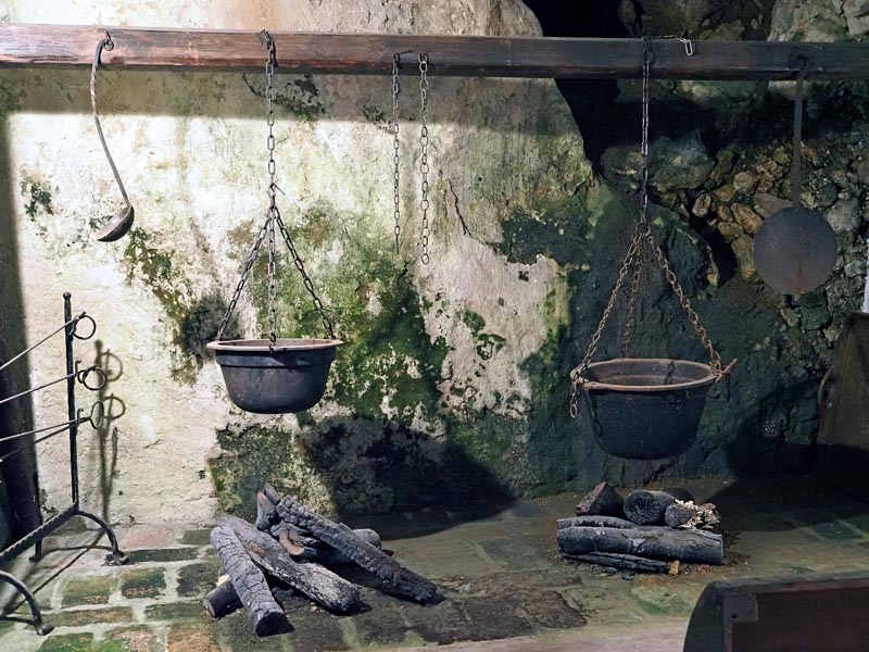 postojnska-jama-lifestyle-hotel-jama-predjamski-grad-izlet-vikend-modnialmanah