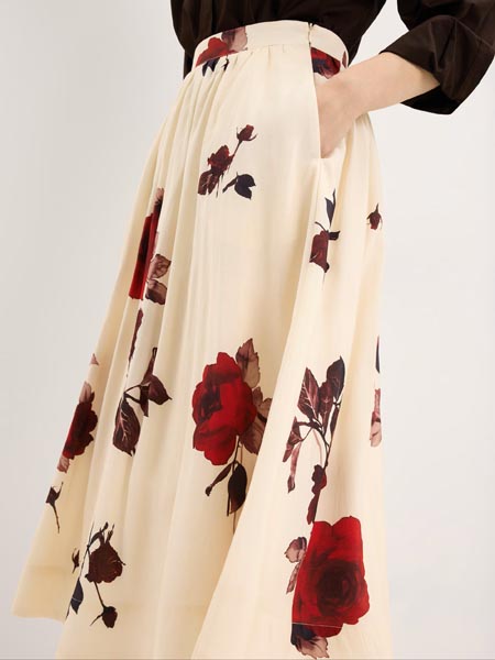 fashion-suknja-A-kroja-mohito-modnialmanah