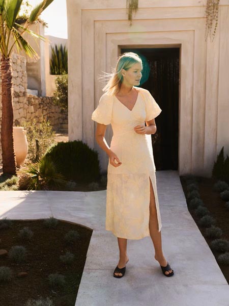 moda-u-bijelom-reserved-fashion-modnialmanah