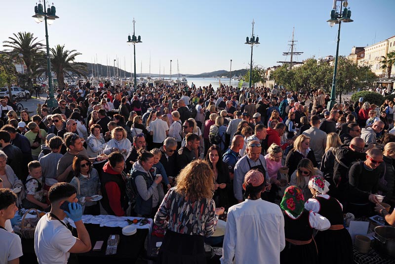 lošinj-island-of-vitality-lifestyle-modnialmanah-vikend-otok-izlet-priroda-gastronomija