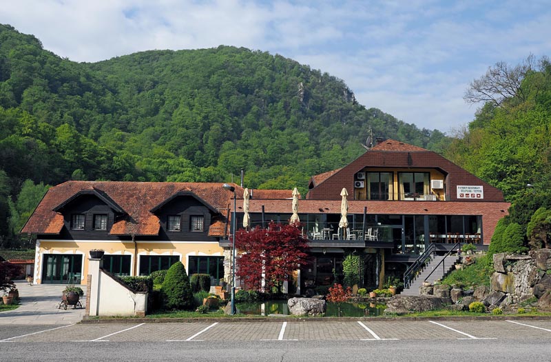 villa-zelenjak-štrukle-gastro-biser-zagorja-modnialmanah