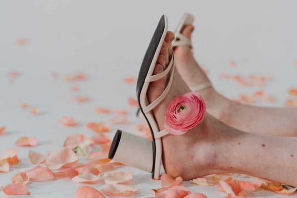 fashion-sandale-s-remenčićima-modnialmanah
