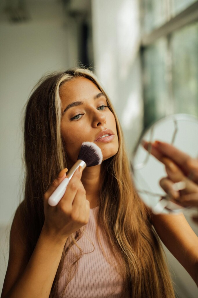 beauty-rumenilo-ili-bronzer-modnialmanah-make-up-šminka