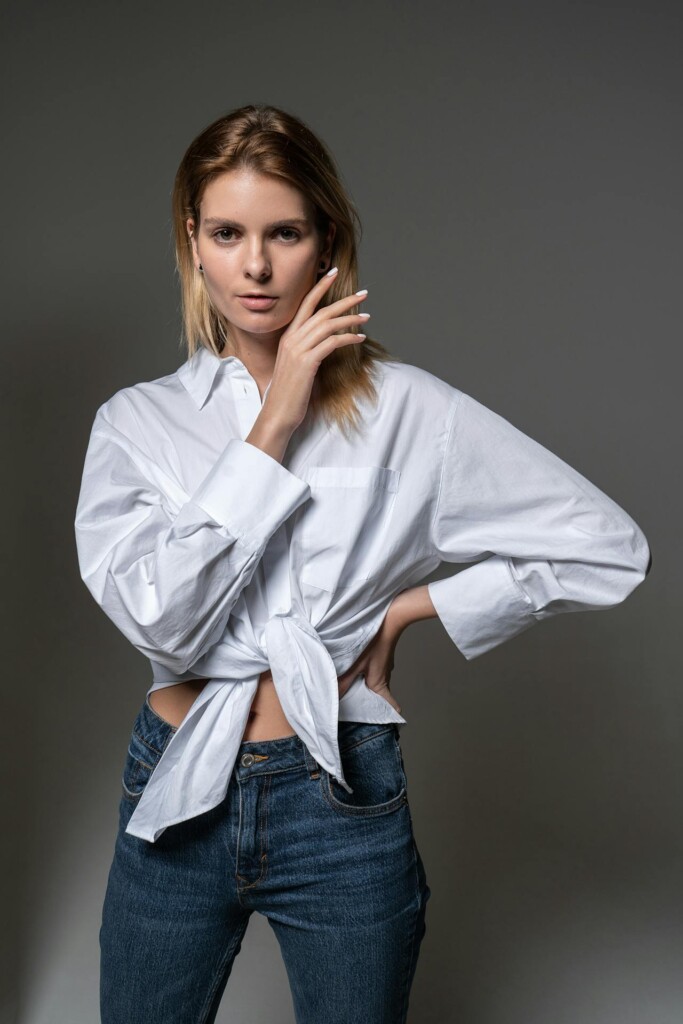 fashion-bijela-košulja-modnialmanah