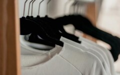 uniseks-bijela-majica-fashion-modnialmanah