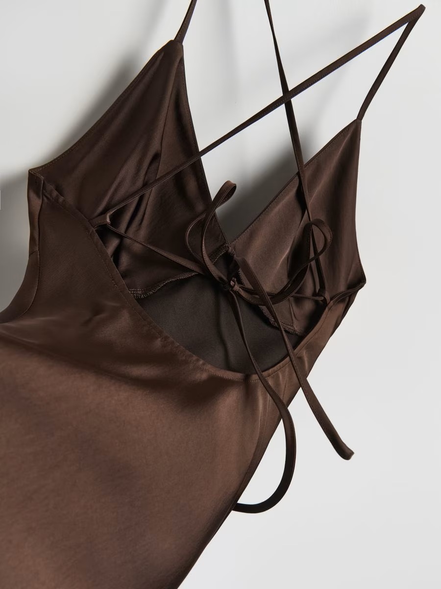 fashion-reserved-slip-haljine-modnialmanah