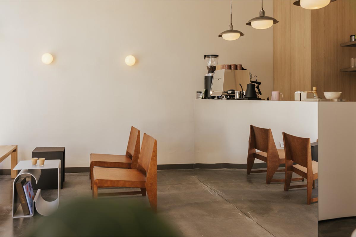 DOGS’-CAFÉ-split-modnialmanah-lifestyle