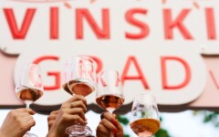 VINARTOV-VINSKI-GRAD-gastro-modnialmanah
