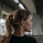 beauty-frizura-pegla-bore-briše-godine-modnialmanah