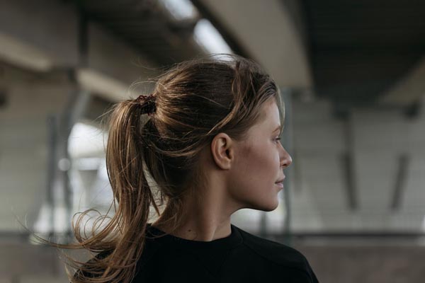 beauty-frizura-pegla-bore-briše-godine-modnialmanah