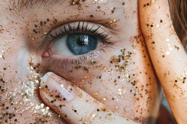 beauty-šljokice-lice-svježije-modnialmanah