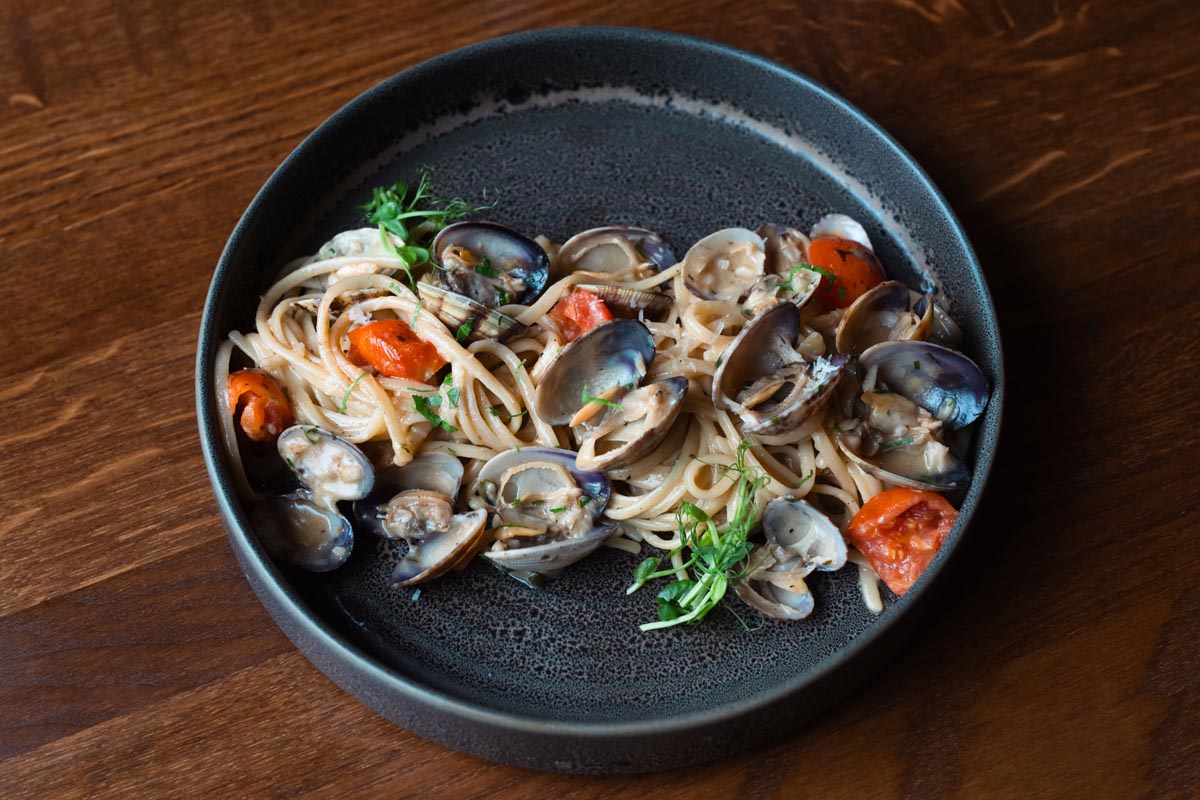 restoran-mama-gastronomija-modnialmanah