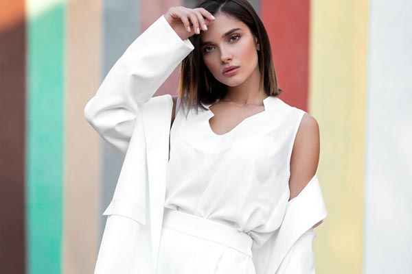 fashion-bijela-odijeća-modnialmanah