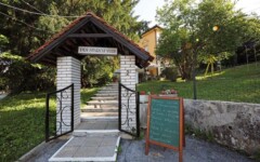 gastro-pri-staroj-vuri-modnialmanah-vino-uz-žlicu-eno-gastro