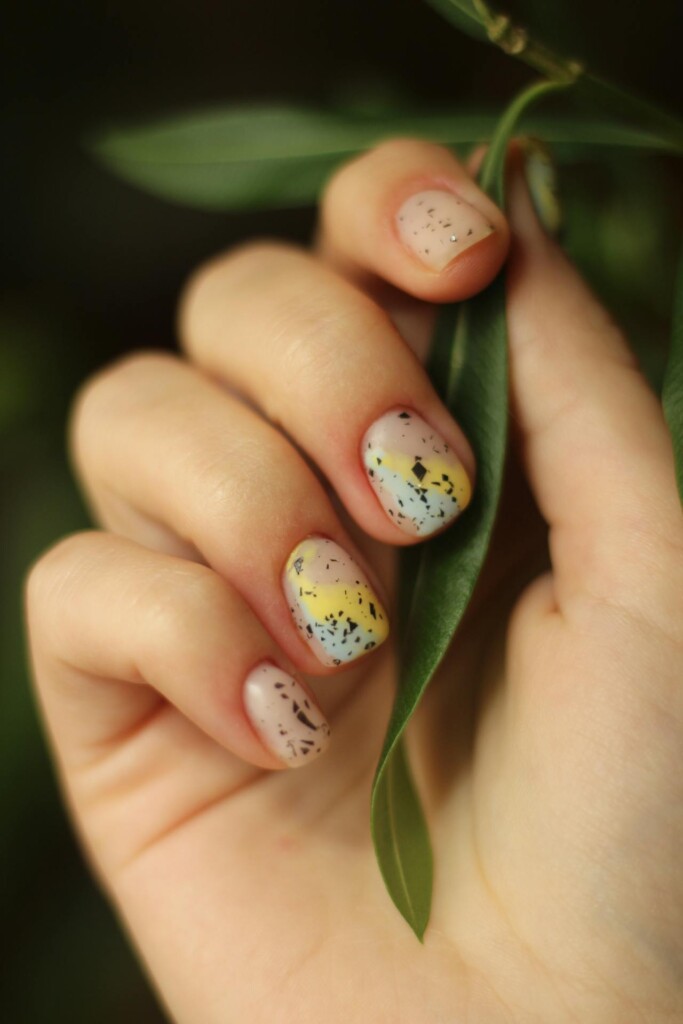 beauty-kratki-nokti-jarke-boje-modnialmanah