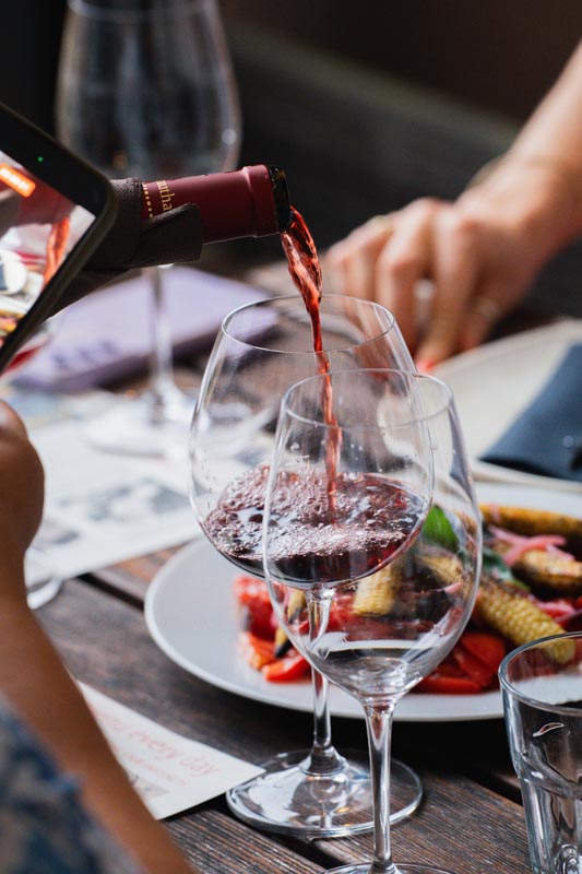 Mali Bar X Vinarija Krauthaker što je u čaši