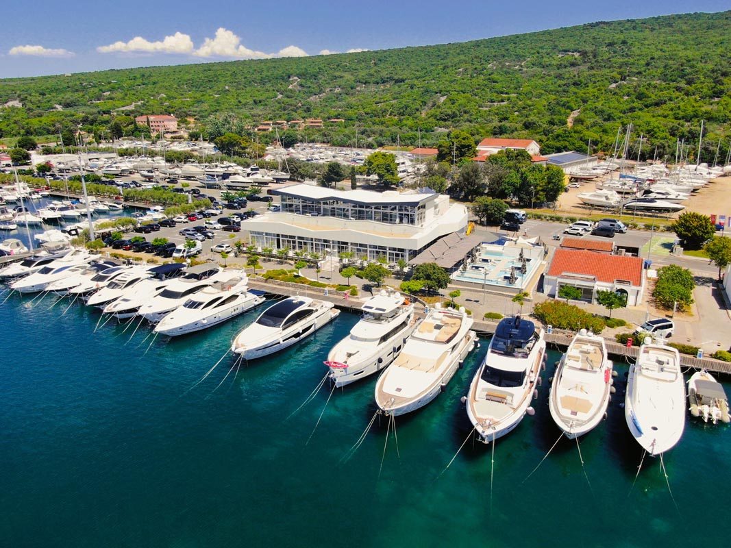 krk-otok-izlet-vikend-hrvatska-modnialmanah-košljun