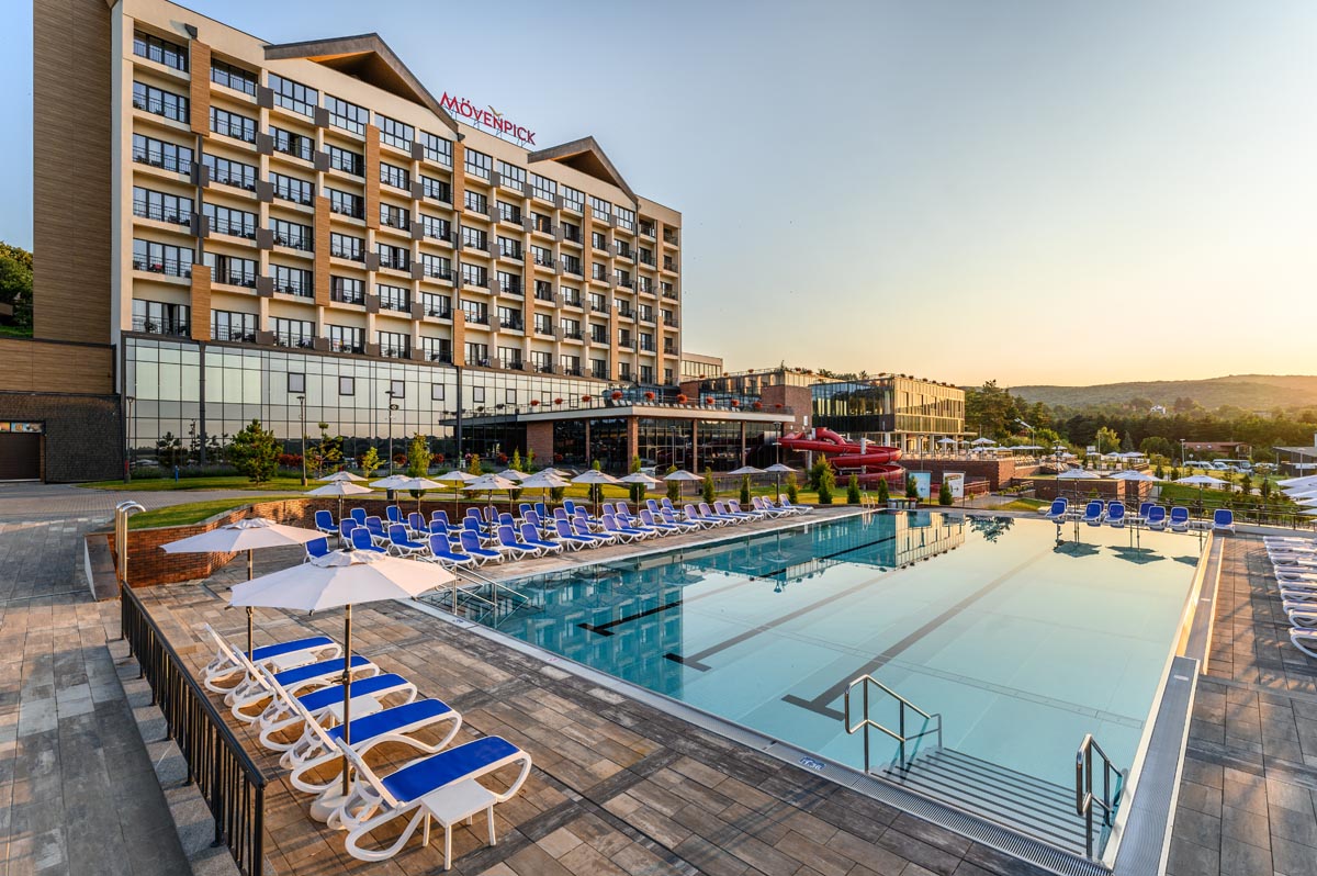 Mövenpick Resort & Spa Fruške Terme bazeni