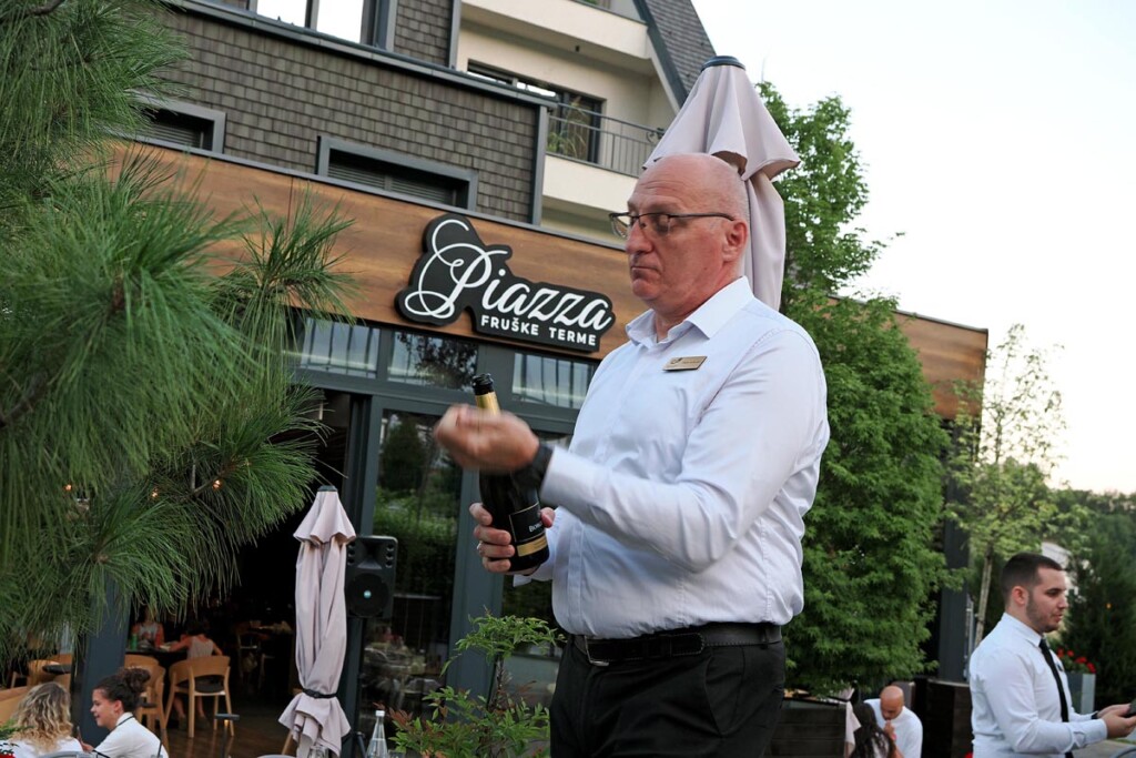 Mövenpick Resort & Spa Fruške Terme piazza restoran mediteransko veče