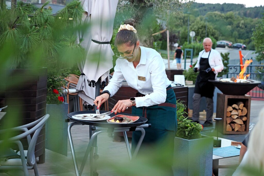 Mövenpick Resort & Spa Fruške Terme piazza restoran mediteransko veče