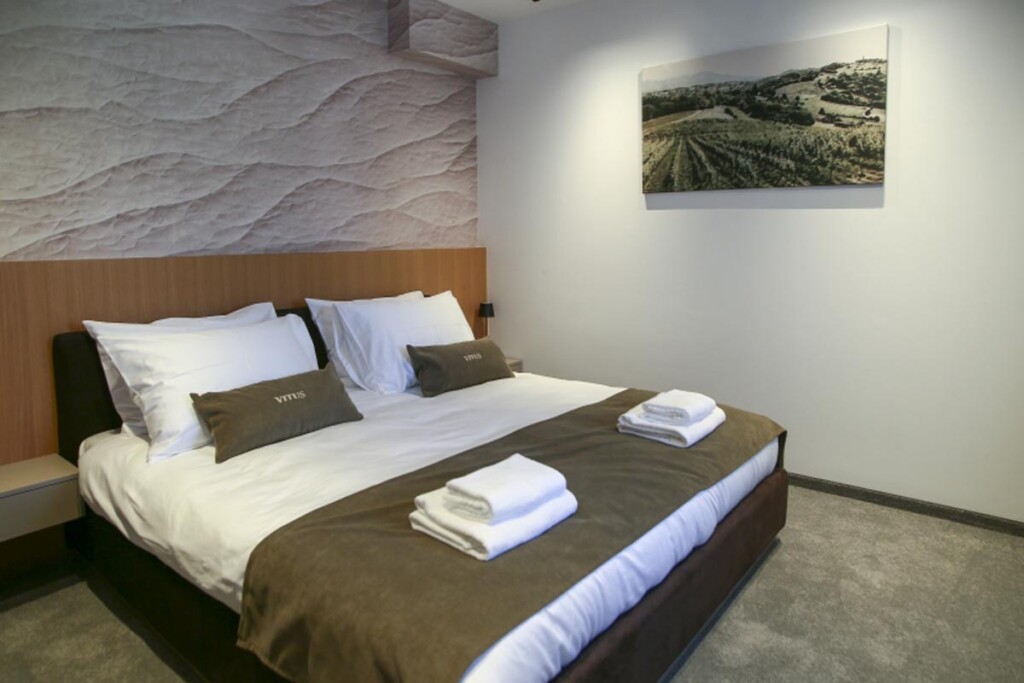 vitus-wine-hotel-modnialmanah-gastro