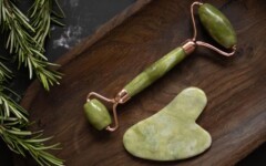 beauty-gua-sha-kamen-lice-koža-modnialmanah