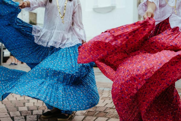 folklor-lifestyle-međunarodni-dan-folklora-modnialmanah