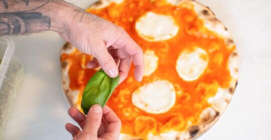 gastro-ljetna-pizza-modnialmanah