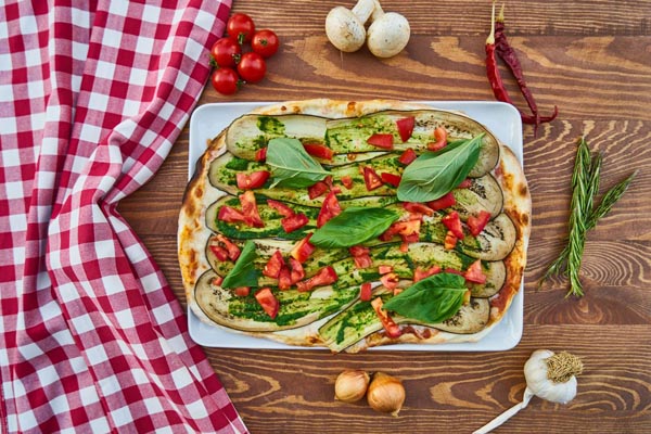 gastro-ljetna-pizza-s-povrćem-modnialmanah
