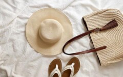 natikače-šešir-torba-fashion-usklađivanje-modnialmanah