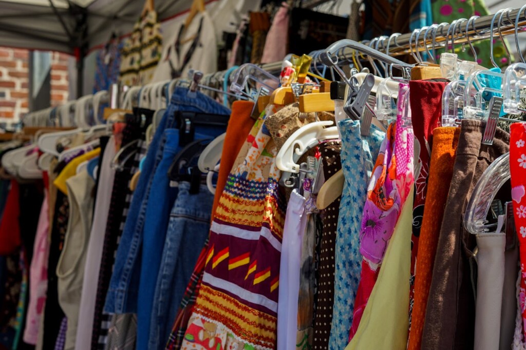 second-hand-kupovina-odjeće-i-modni-ulovi-shopping-modnialmanah
