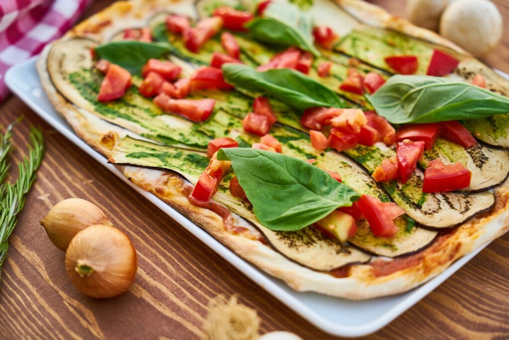 gastro-ljetna-pizza-s-povrćem-modnialmanah