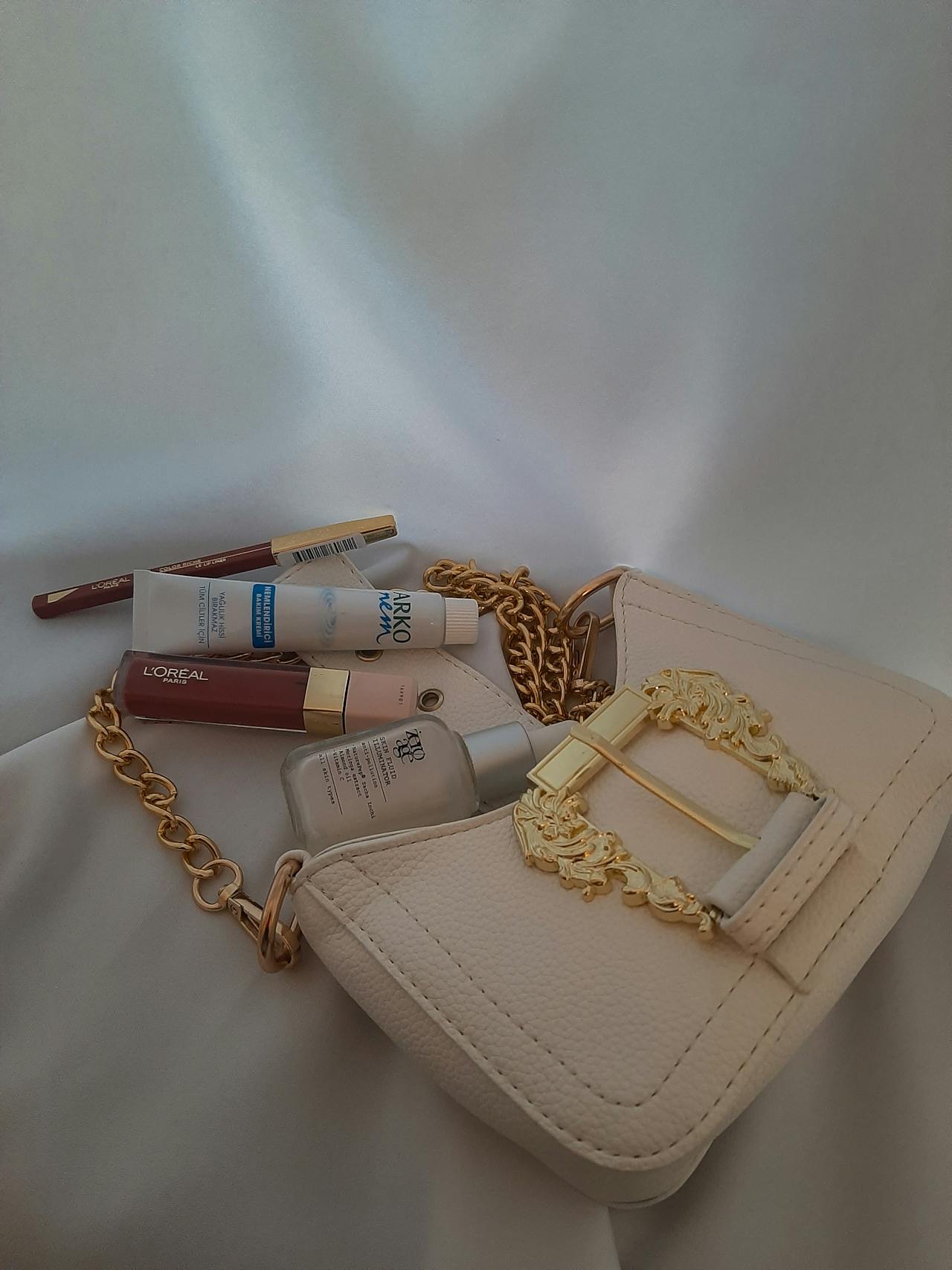 beauty-tajne-torbica-modnialmanah