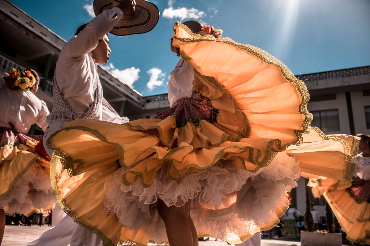 folklor-lifestyle-međunarodni-dan-folklora-modnialmanah