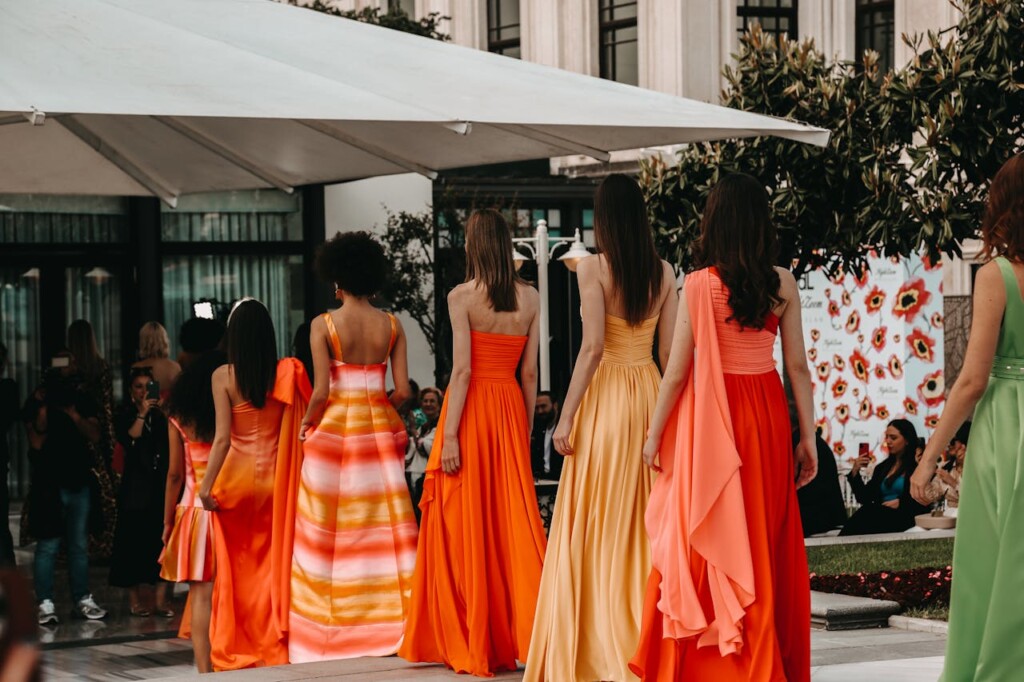 fashion-narančasta-boja-modnialmanah