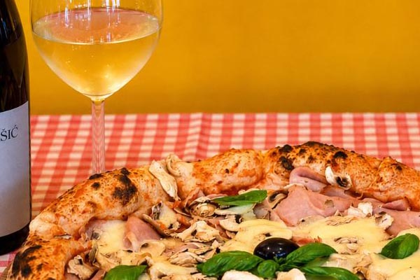 vino-uz-pizzu-gastronomija-modnialmanah-kaktus