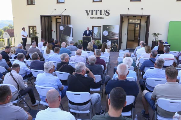 vitus-wine-hotel-modnialmanah-gastro
