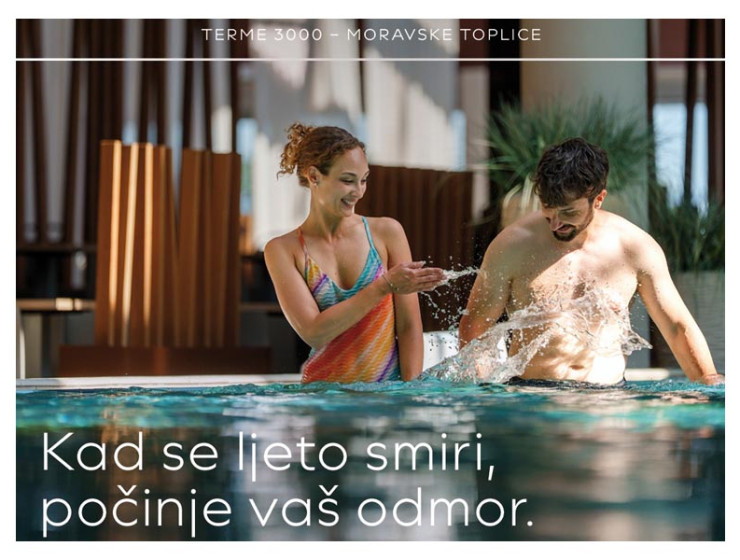 Par na odmoru u bazenu Termi 3000 uz reklamni tekst "Kad se ljeto smiri, počinje vaš odmor."